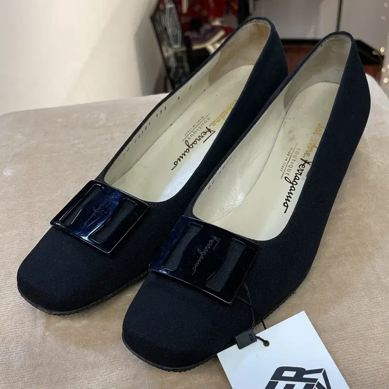 SALVATORE FERRAGAMO 페라가모 힐 220 BS00001